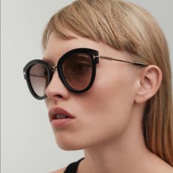 New TOM FORD Mia Rounded Black Sunglasses - Picture 10 of 16